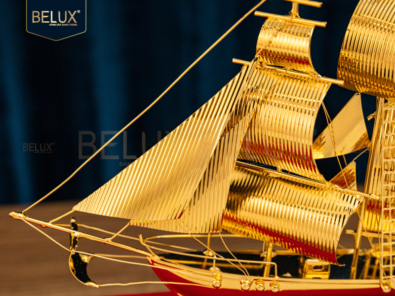 Mô hình thuyền buồm đồng hồ mạ vàng 24k&nbsp;36x31x12cm